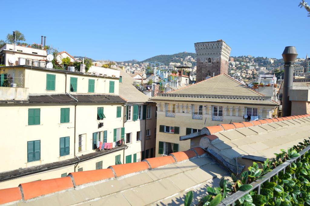 Sunflower Apartment With Private Terrace And Lift Genoa Luaran gambar