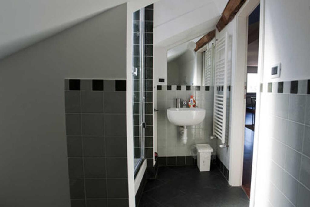Sunflower Apartment With Private Terrace And Lift Genoa Luaran gambar