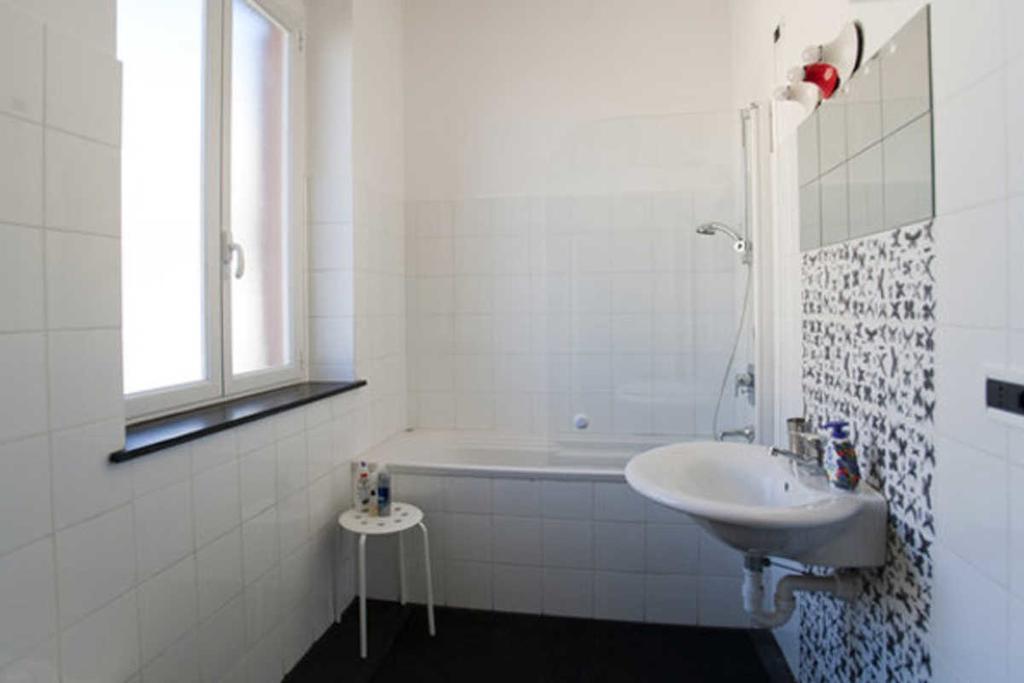 Sunflower Apartment With Private Terrace And Lift Genoa Luaran gambar