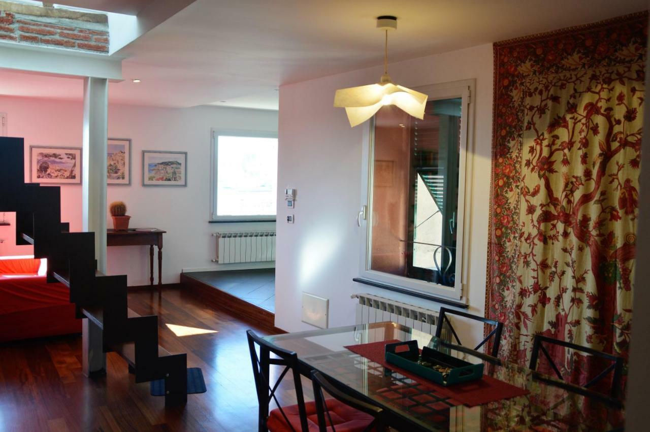 Sunflower Apartment With Private Terrace And Lift Genoa Luaran gambar